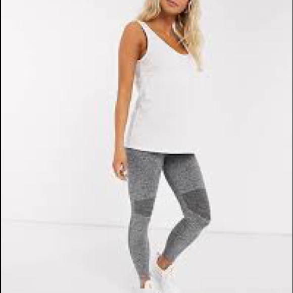 EUC Two Tone Maternity Leggings - Picture 3 of 4